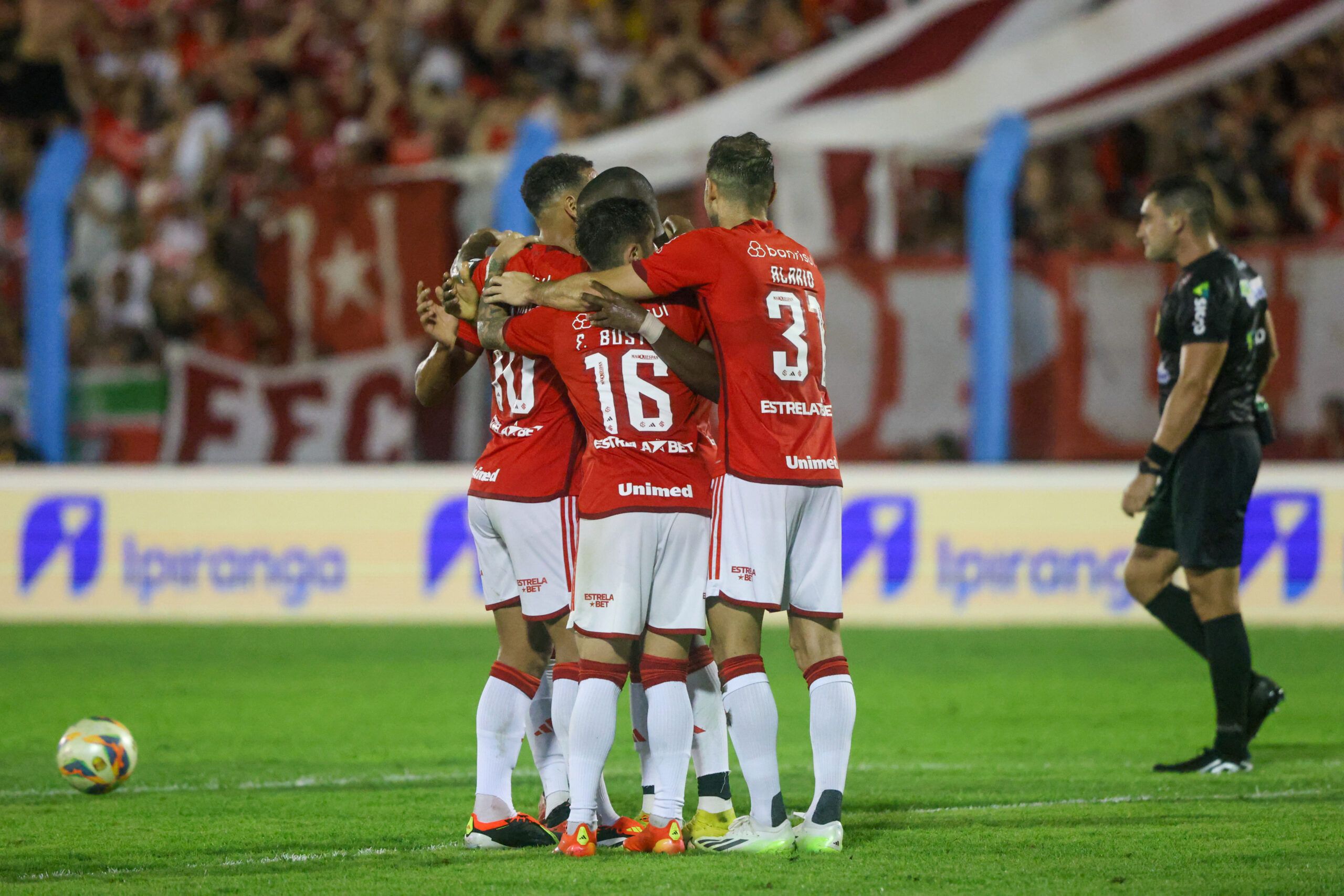 Inter vence o Novo Hamburgo de virada no estádio do Vale