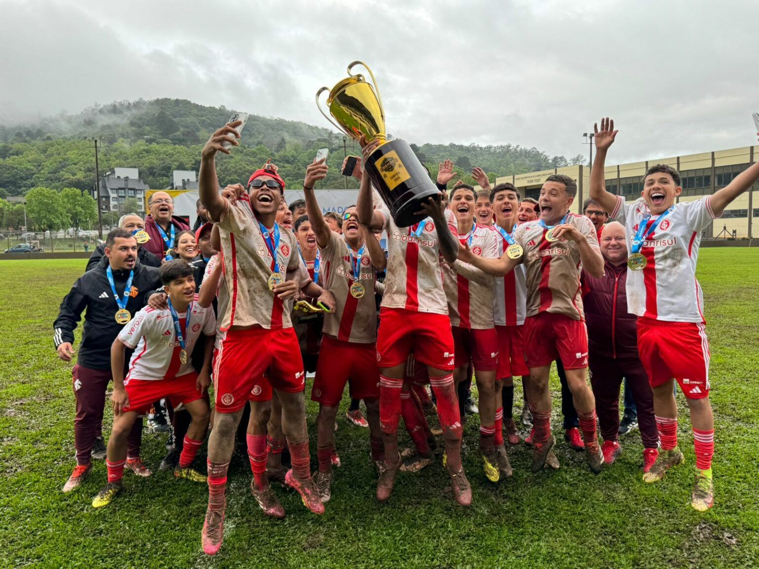 Celeiro de Ases é bicampeão da Copa Gramado Sub-16